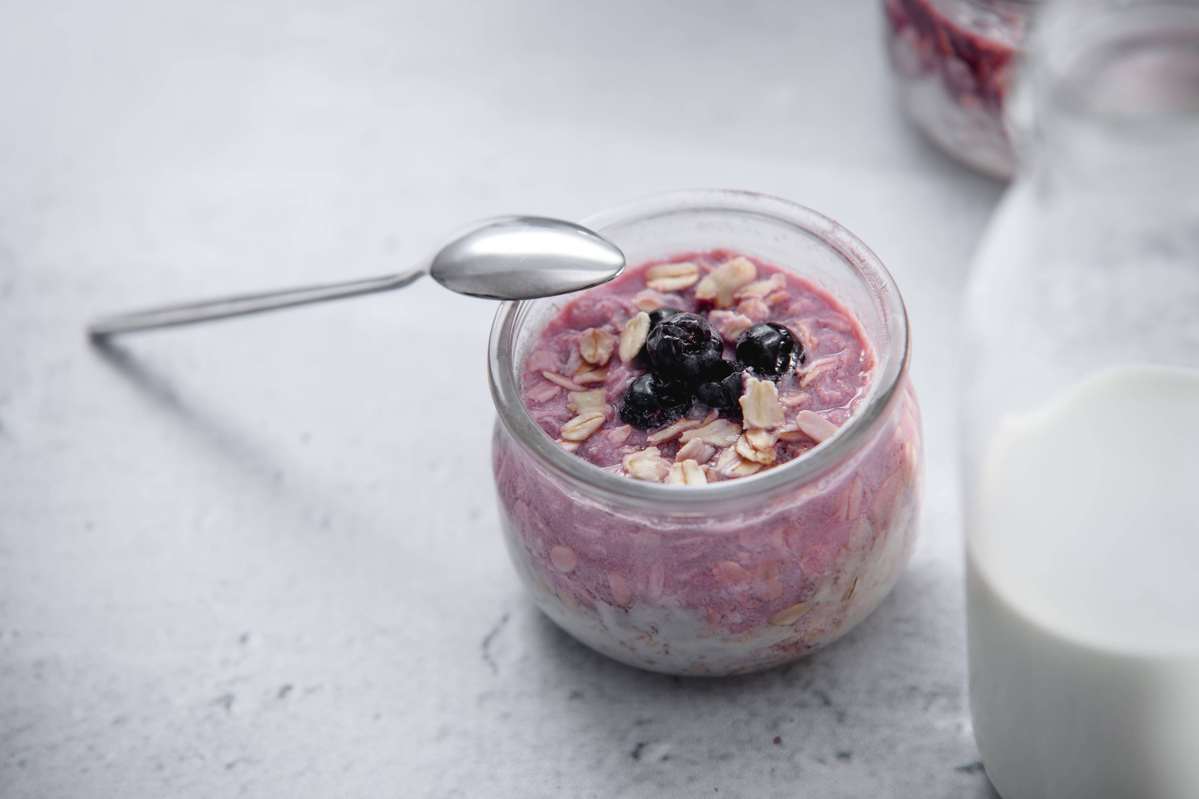 APPLE & BLUEBERRY OVERNIGHT OATS